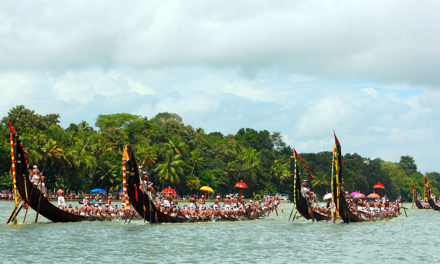 the-snake-boat-festival